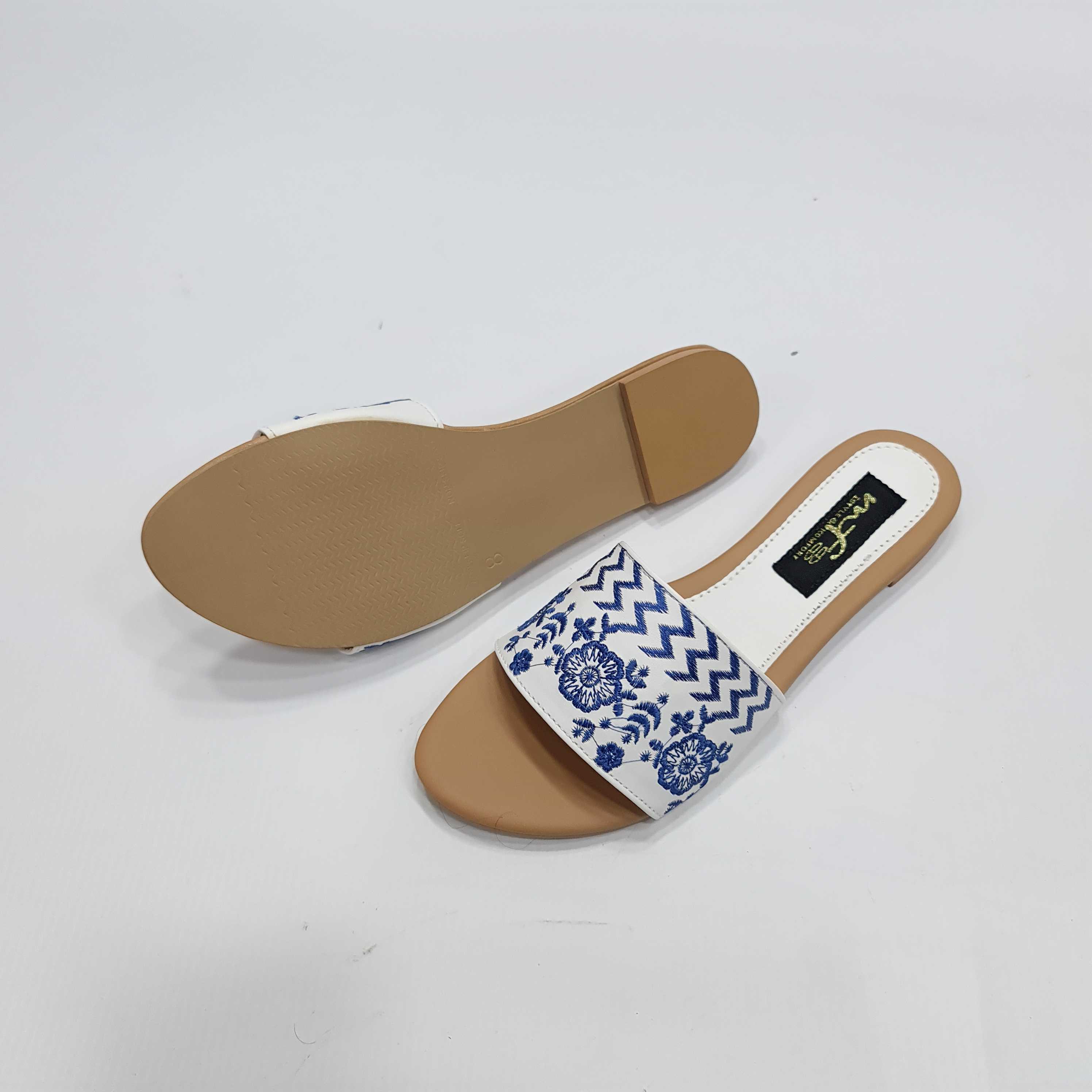 Embriodery Flats - Maha fashions -  Slippers
