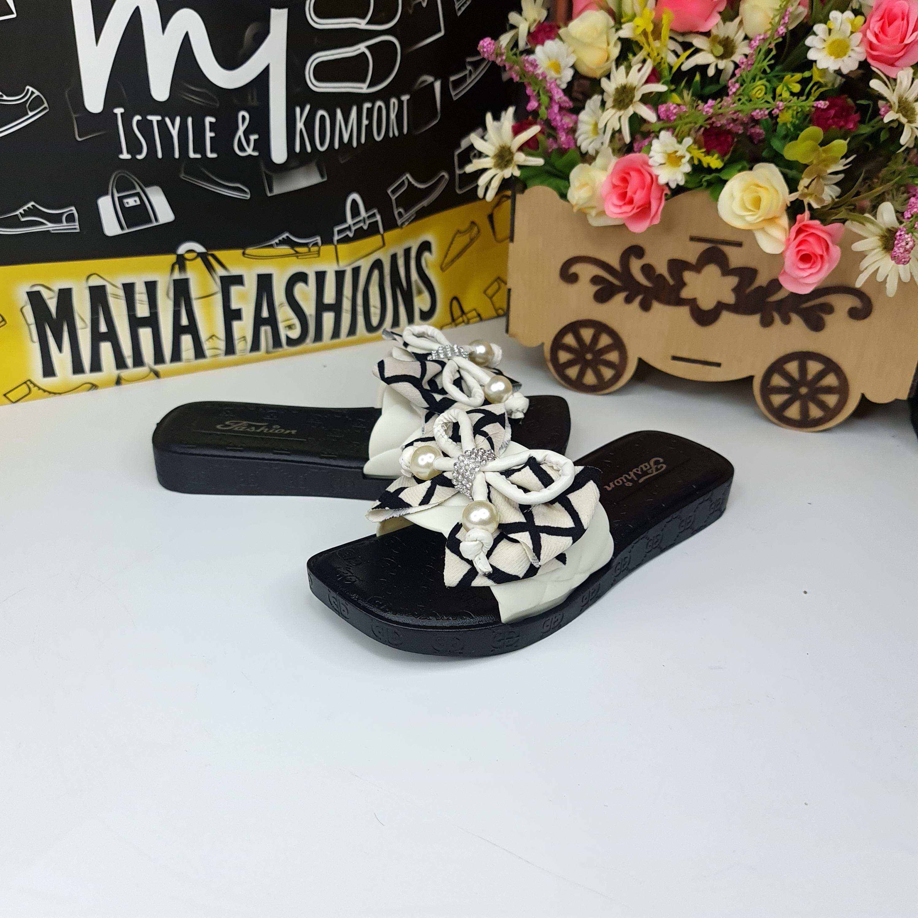 White Bow Slides - Maha fashions -  